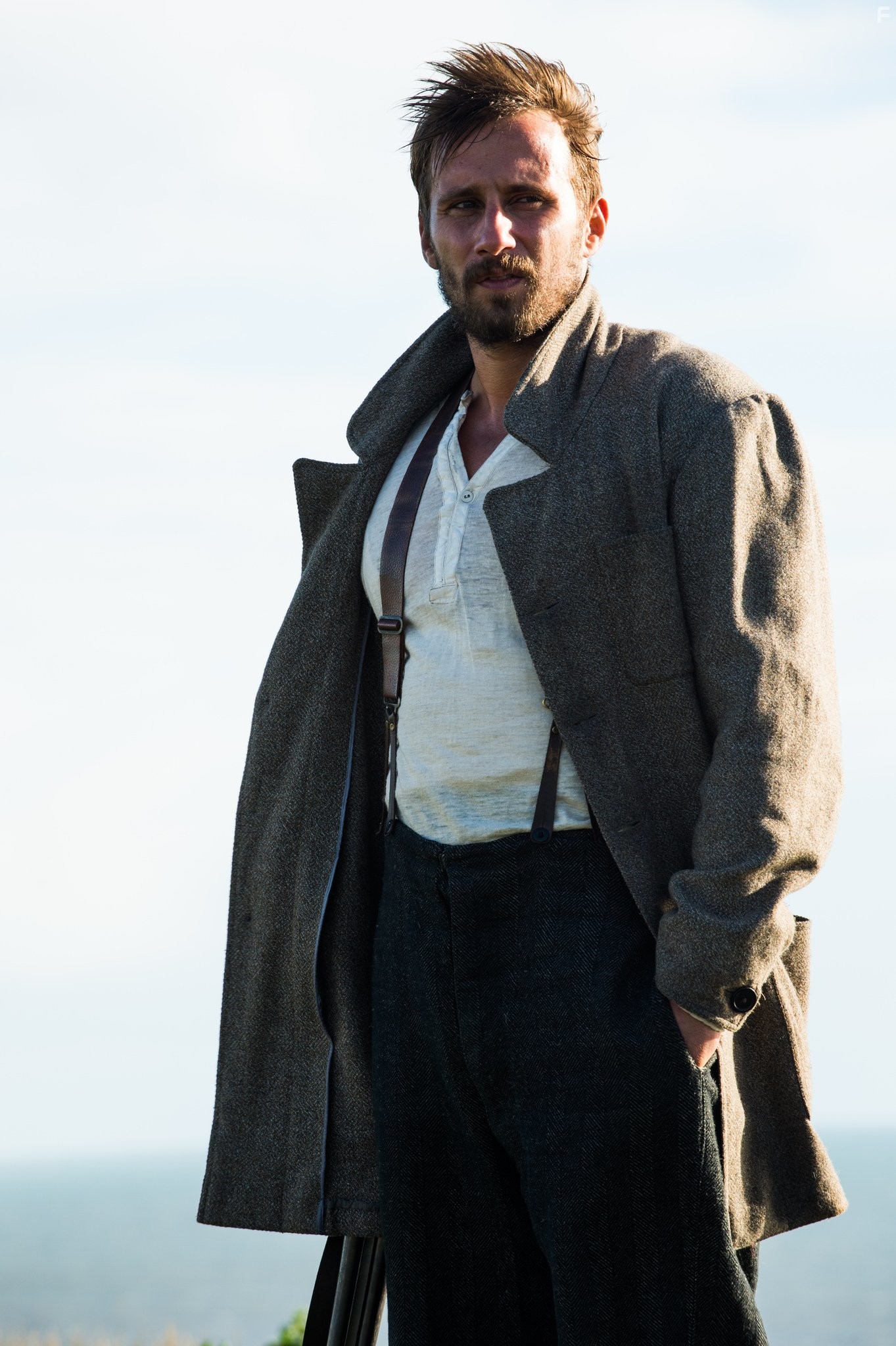 Matthias Schoenaerts in Вдали от безумной толпы (2015)