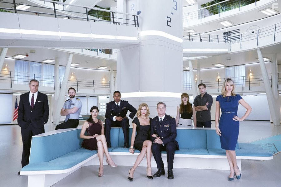 Al Sapienza, Ryan Robbins, Andrea Roth, Brian Van Holt, Tricia Helfer, Jacqueline Byers, Tiffany Lonsdale, Brandon Paul, and P.J. Boudousqu? in Вознесение (2014)