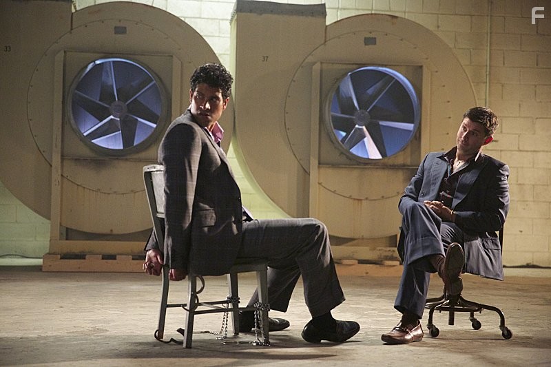 Rick Gomez and Adam Rodriguez in Безрассудный (2014)