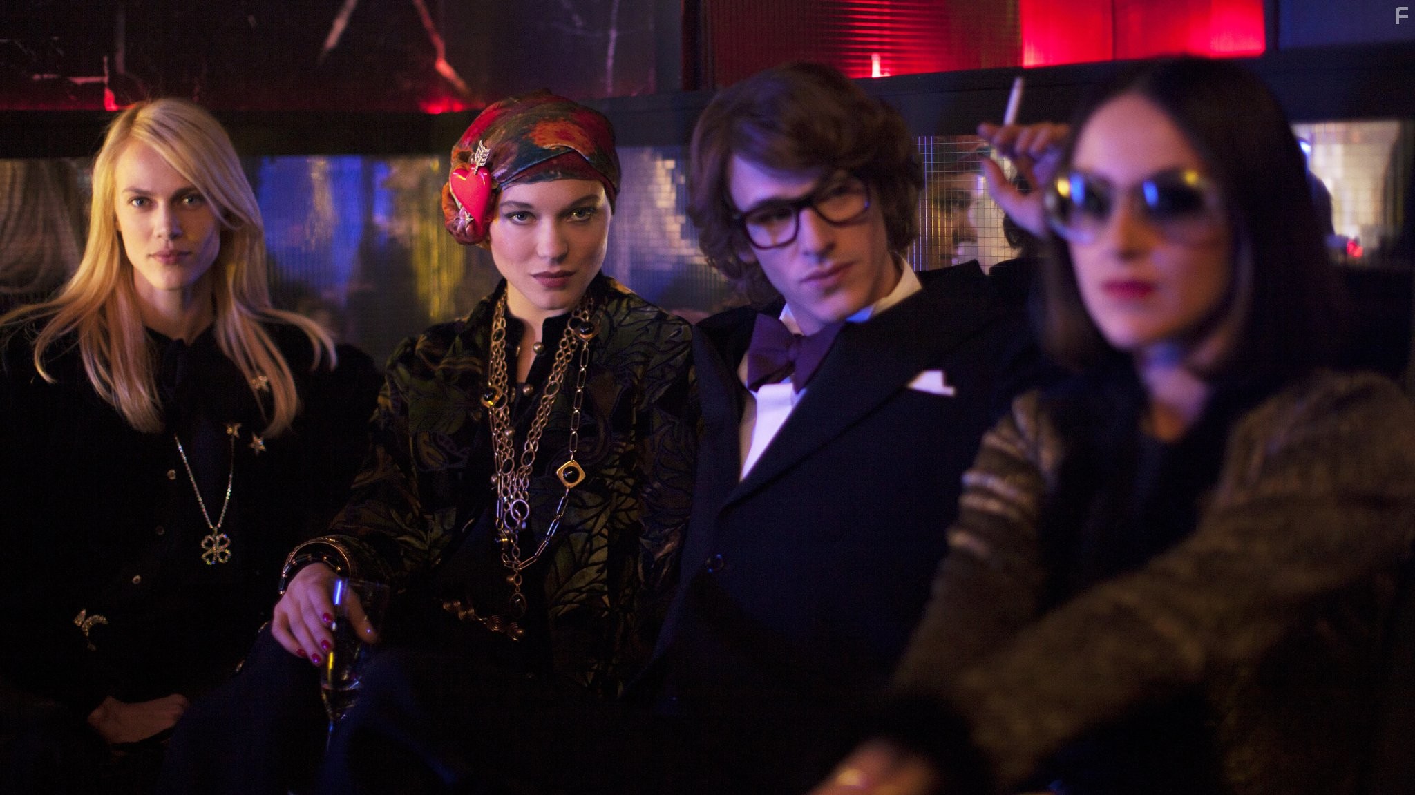 Gaspard Ulliel, Aymeline Valade, and L?a Seydoux in Сен-Лоран. Стиль - это я (2014)