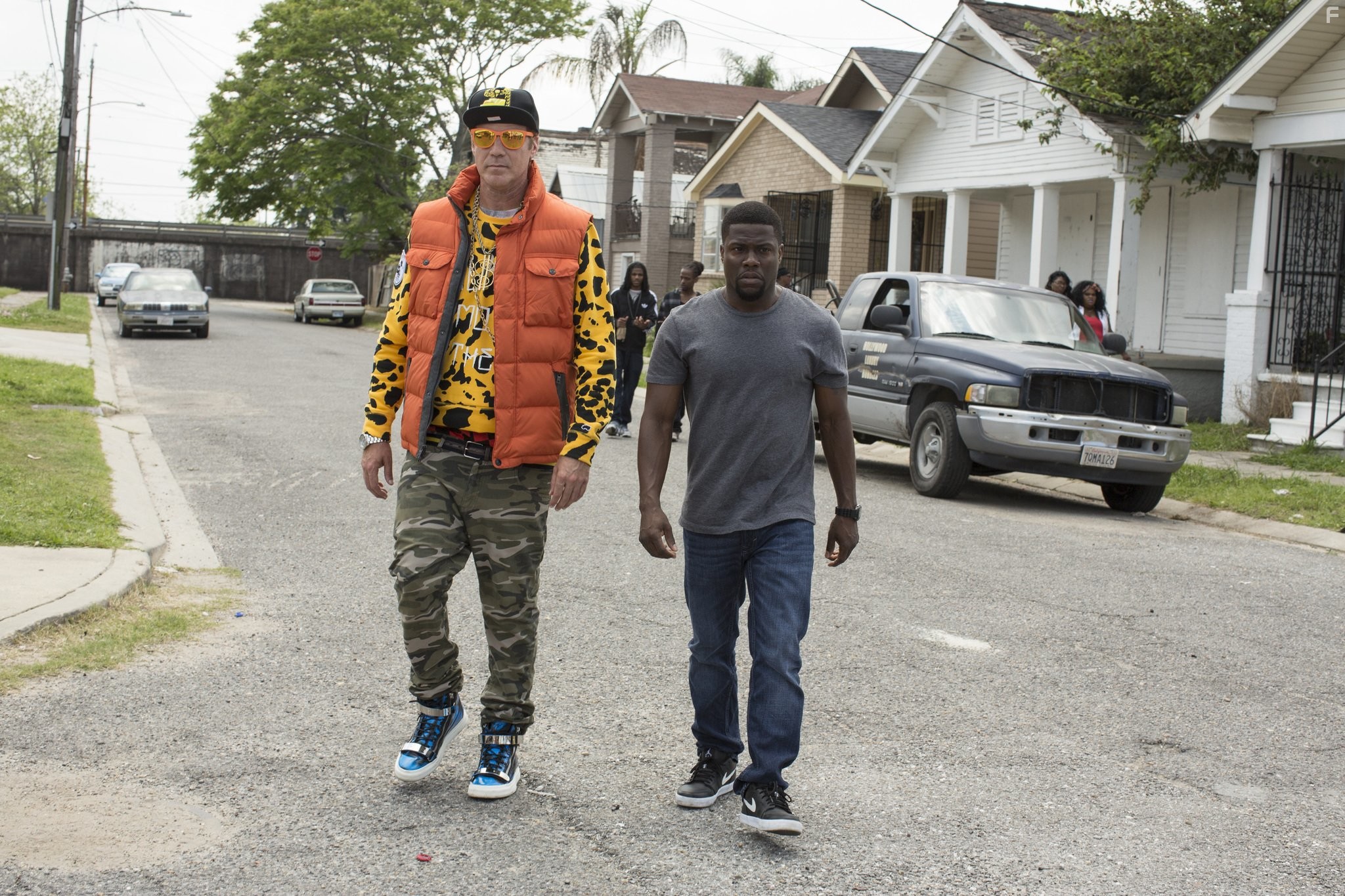 Will Ferrell and Kevin Hart in Крепись! (2015)