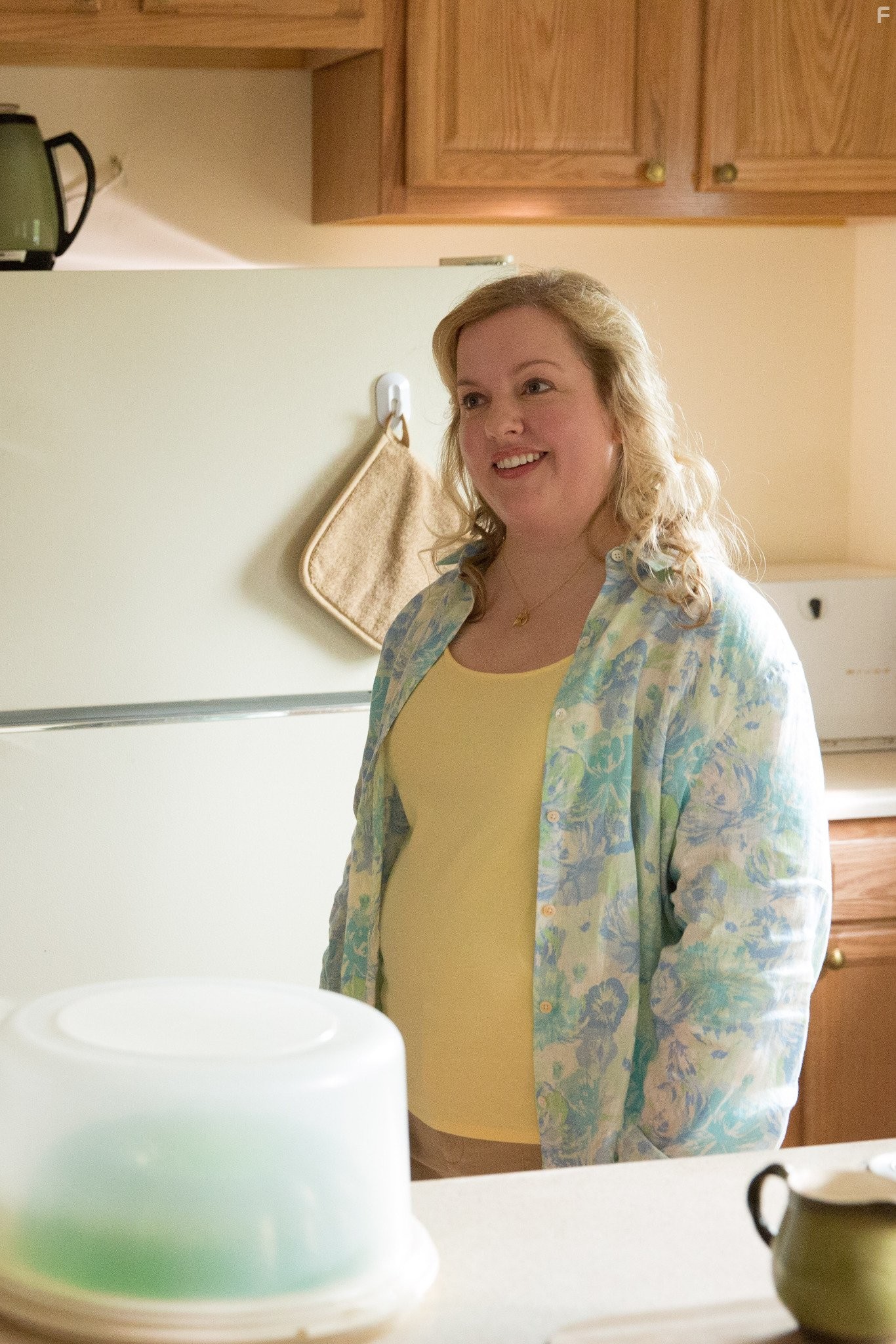 Sarah Baker in Приятная ложь (2014)