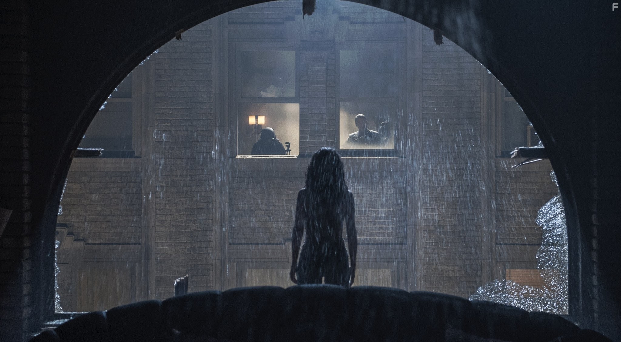 Salma Hayek in Эверли (2014)