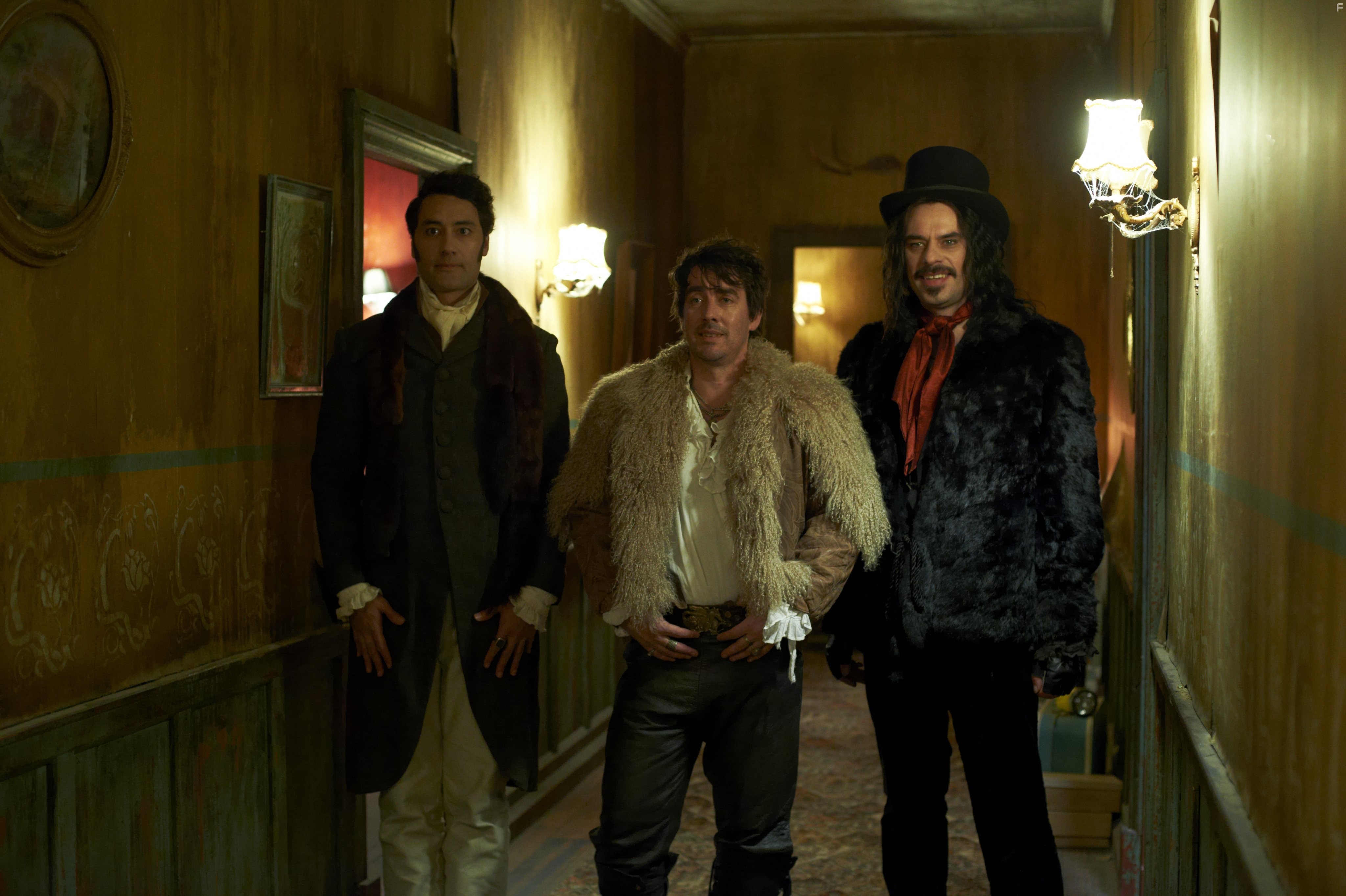 Taika Waititi, Jemaine Clement, and Jonny Brugh in Реальные упыри (2014)