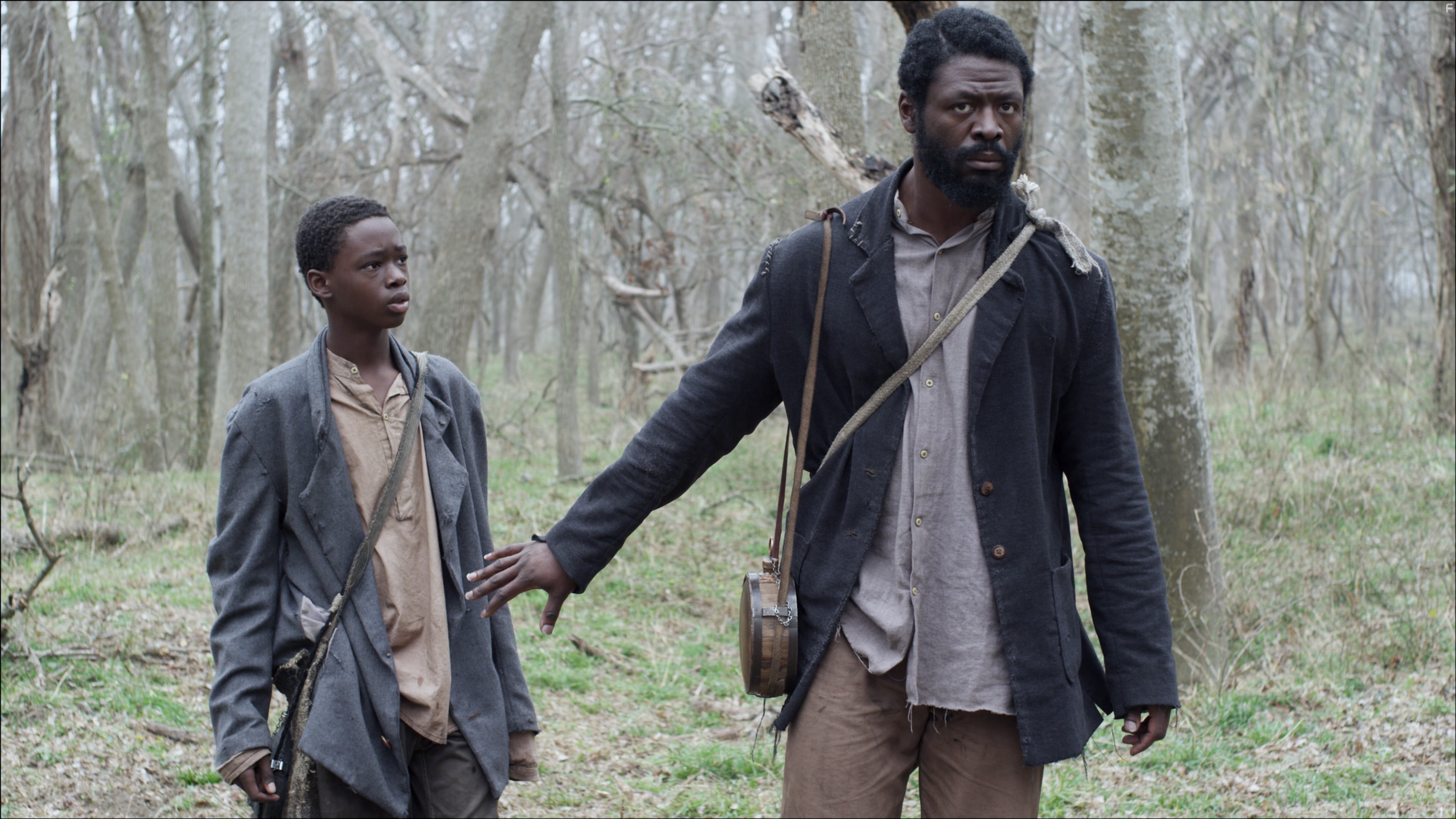 Tishuan Scott and Ashton Sanders in Поиск (2013)