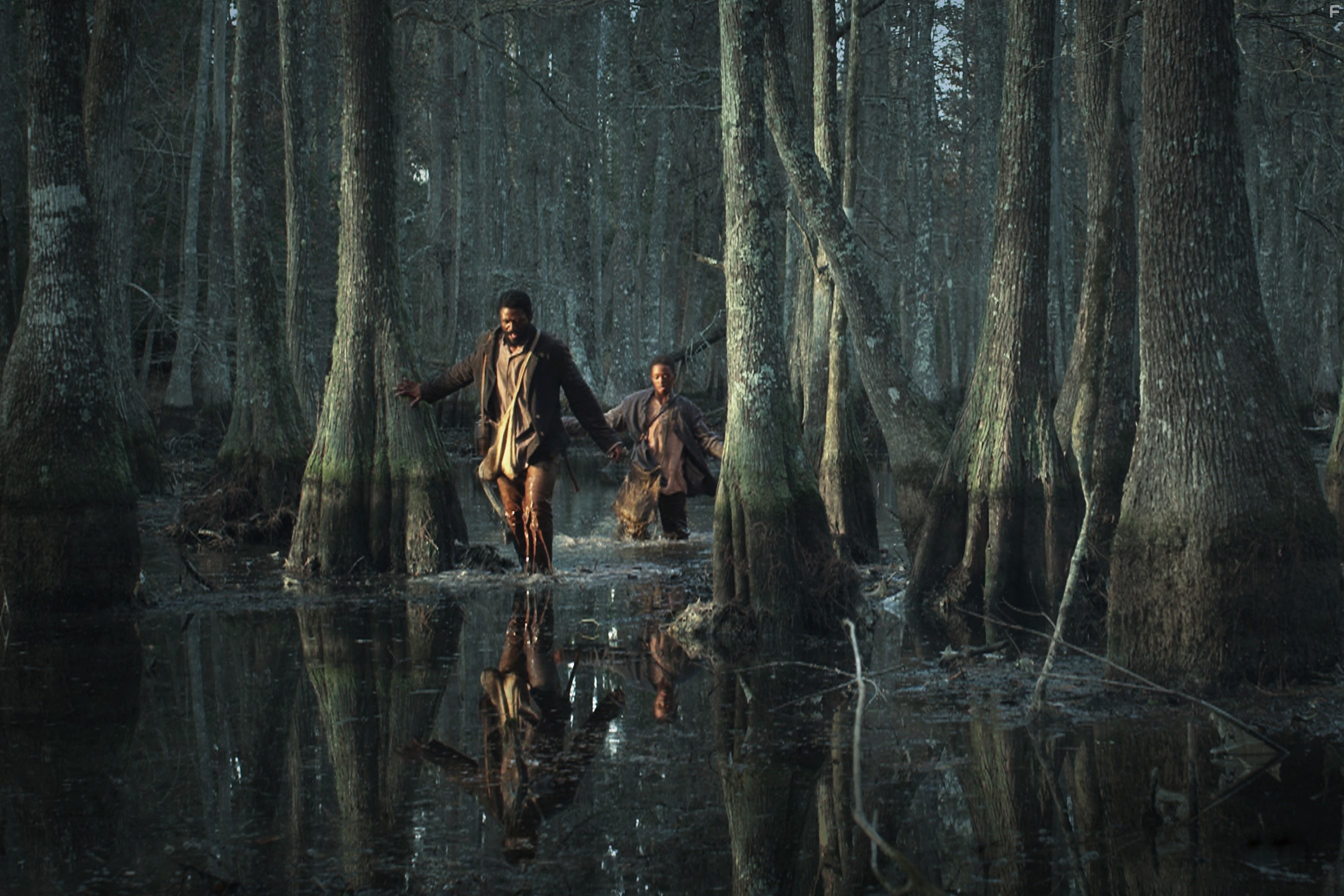 Tishuan Scott and Ashton Sanders in Поиск (2013)