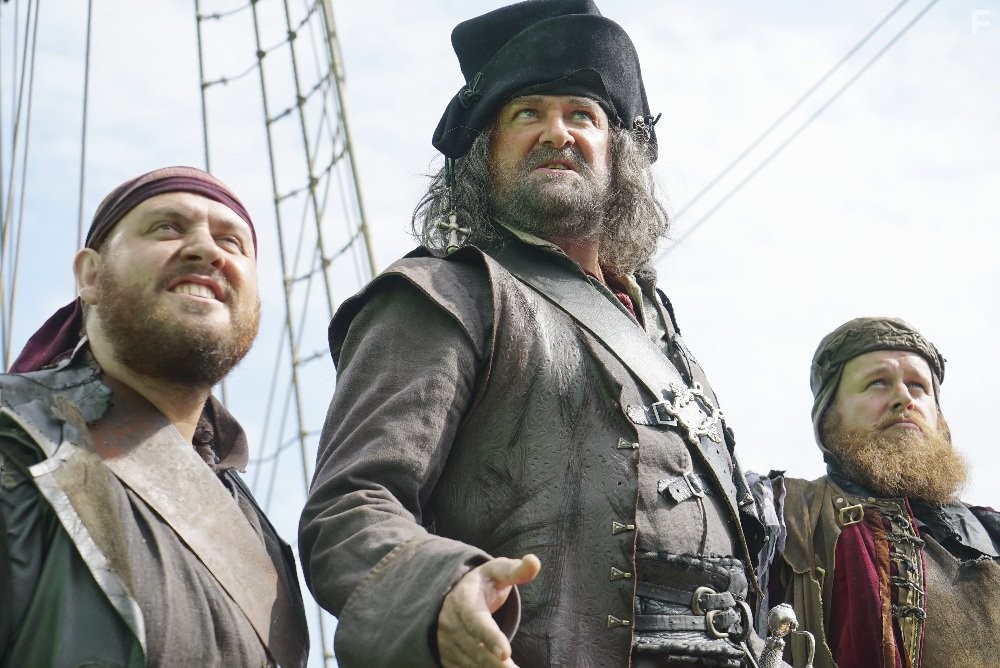 Hugh Bonneville in Галавант (2015)