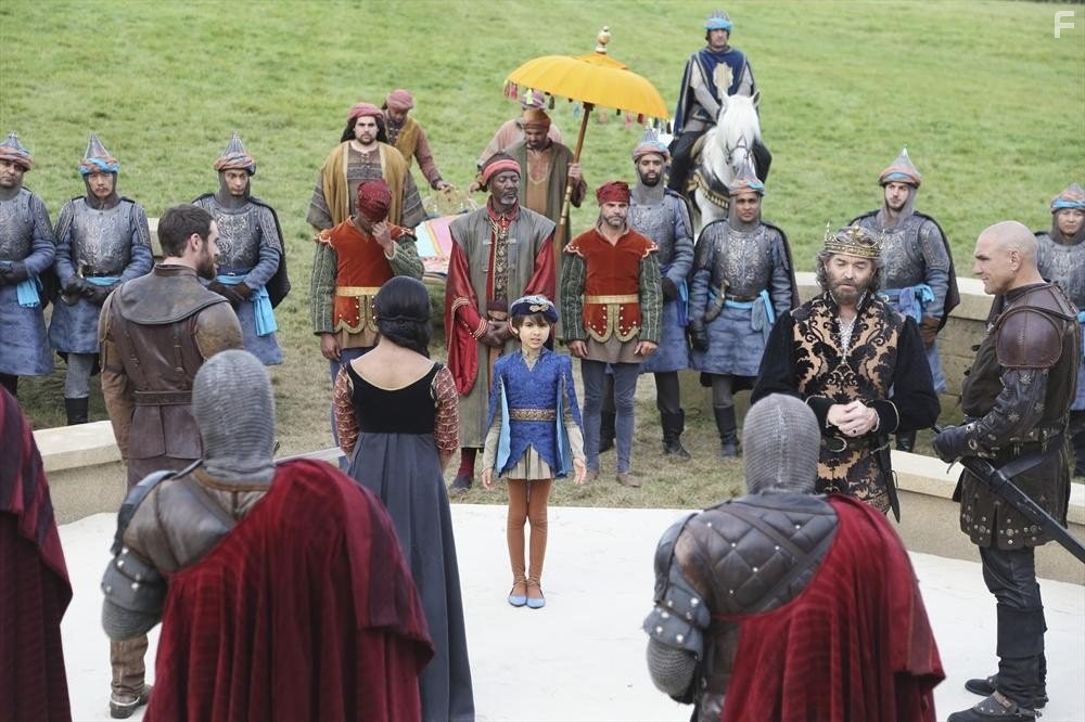 Vinnie Jones, Timothy Omundson, Karen David, Joshua Sasse, and Kemaal Deen-Ellis in Галавант (2015)