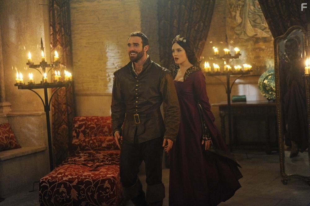 Joshua Sasse and Mallory Jansen in Галавант (2015)