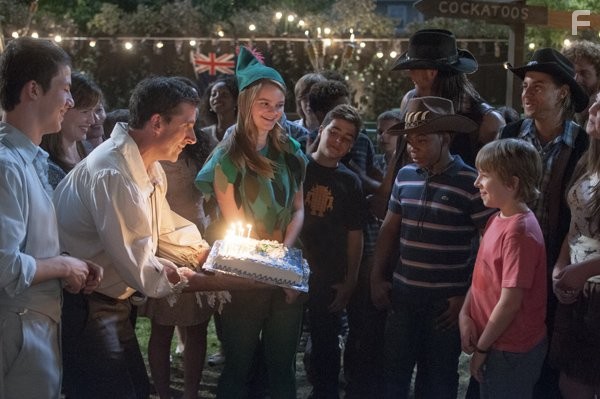 Jennifer Garner, Steve Carell, Kerris Dorsey, Dylan Minnette, Bella Thorne, and Ed Oxenbould in Александр и ужасный, кошмарный, нехороший, очень плохой день (2014)