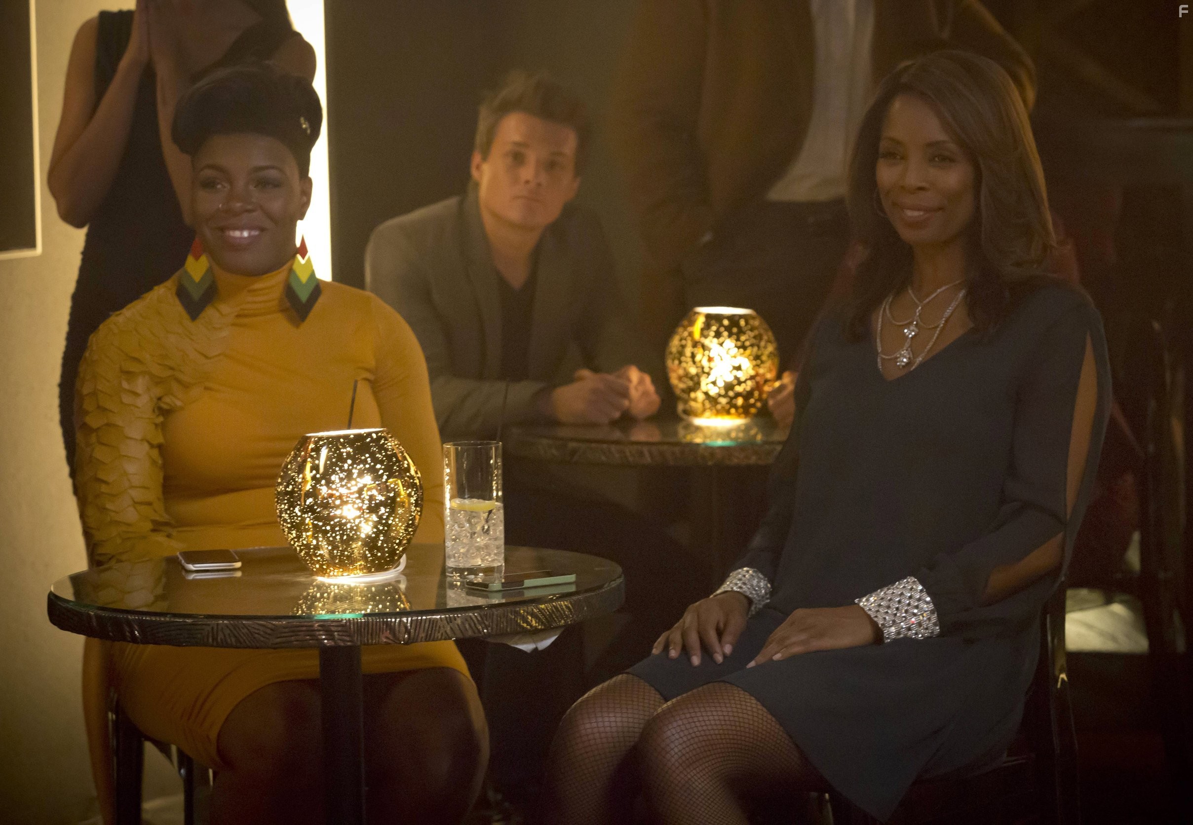 Tasha Smith and Ta'Rhonda Jones in Империя (2015)