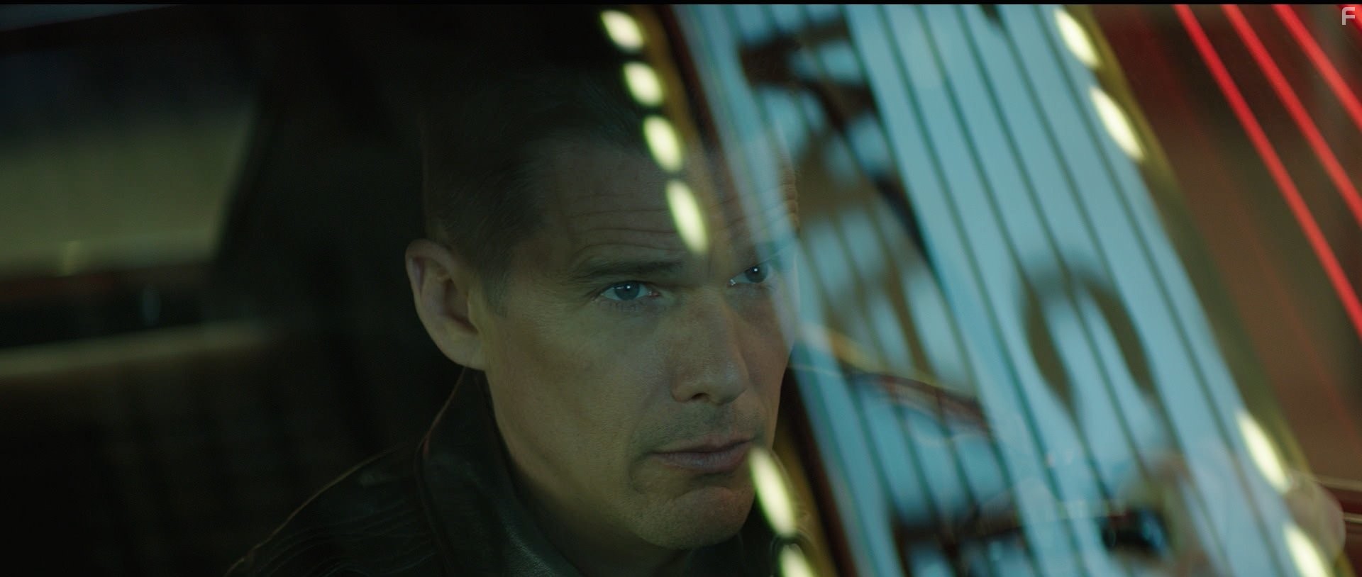 Ethan Hawke in Хорошее убийство (2014)