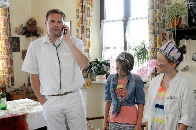 Thomas Stipsits in Vier Frauen und ein Todesfall (2005)