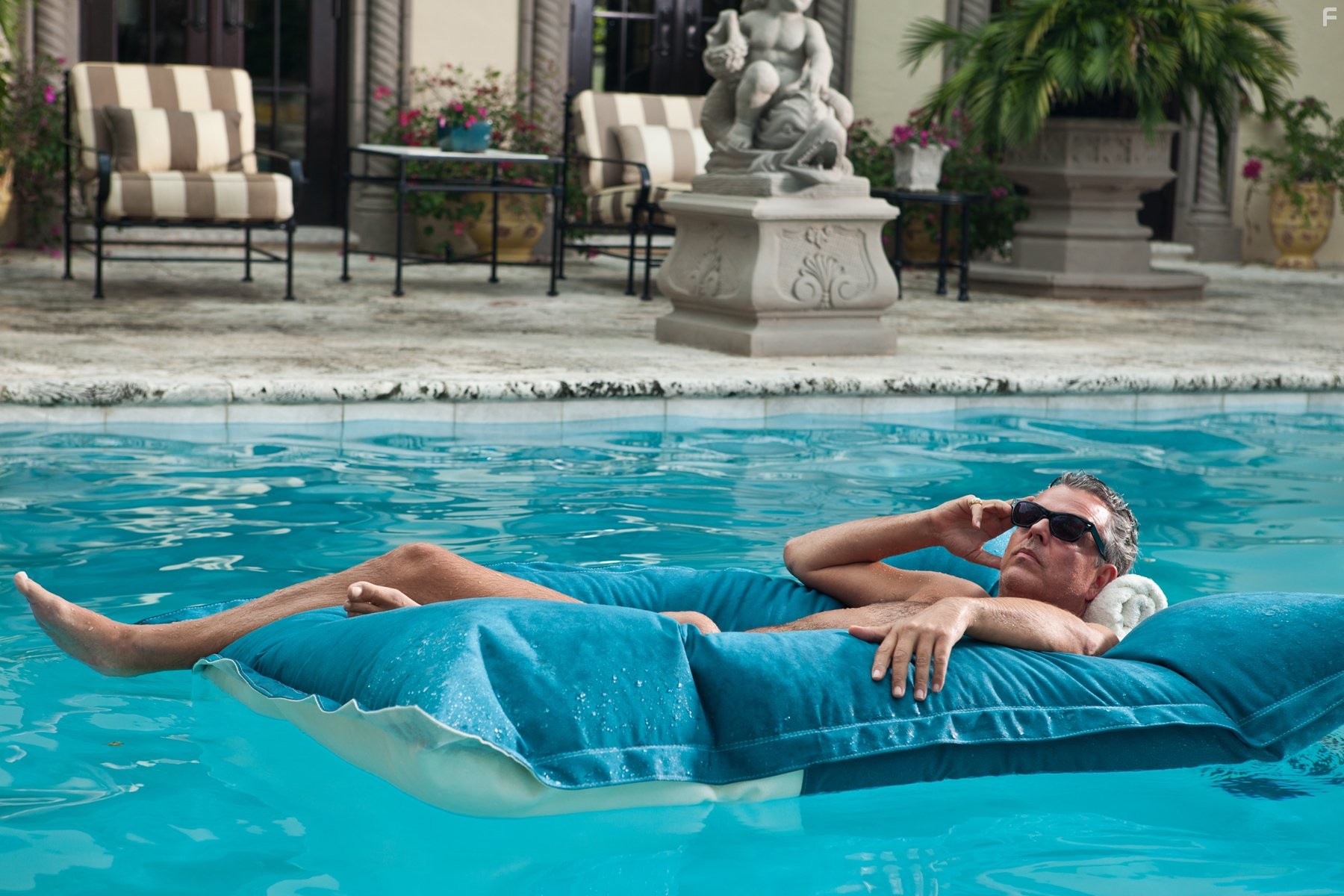 Danny Huston in Город мечты (2012)