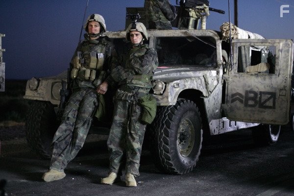 Alexander Skarsg?rd and James Ransone in Поколение убийц (2008)