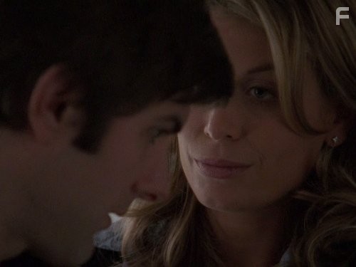 Adam Scott and Sonya Walger in Скажи мне, что любишь меня (2007)