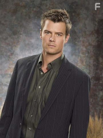 Josh Duhamel in Лас Вегас (2003)