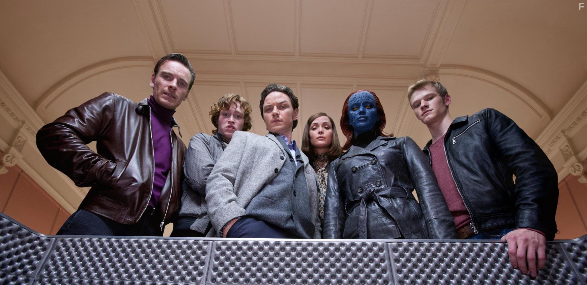 Rose Byrne, James McAvoy, Michael Fassbender, Lucas Till, Jennifer Lawrence, and Caleb Landry Jones in Люди Икс: Первый класс (2011)
