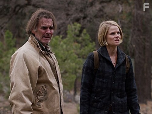 Jeff Fahey and Joelle Carter in Правосудие (2010)