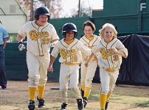 Timmy Deters, Tyler Patrick Jones, Jeffrey Tedmori, and Brandon Craggs in Несносные медведи (2005)