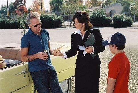 Billy Bob Thornton, Marcia Gay Harden, and Ridge Canipe in Несносные медведи (2005)
