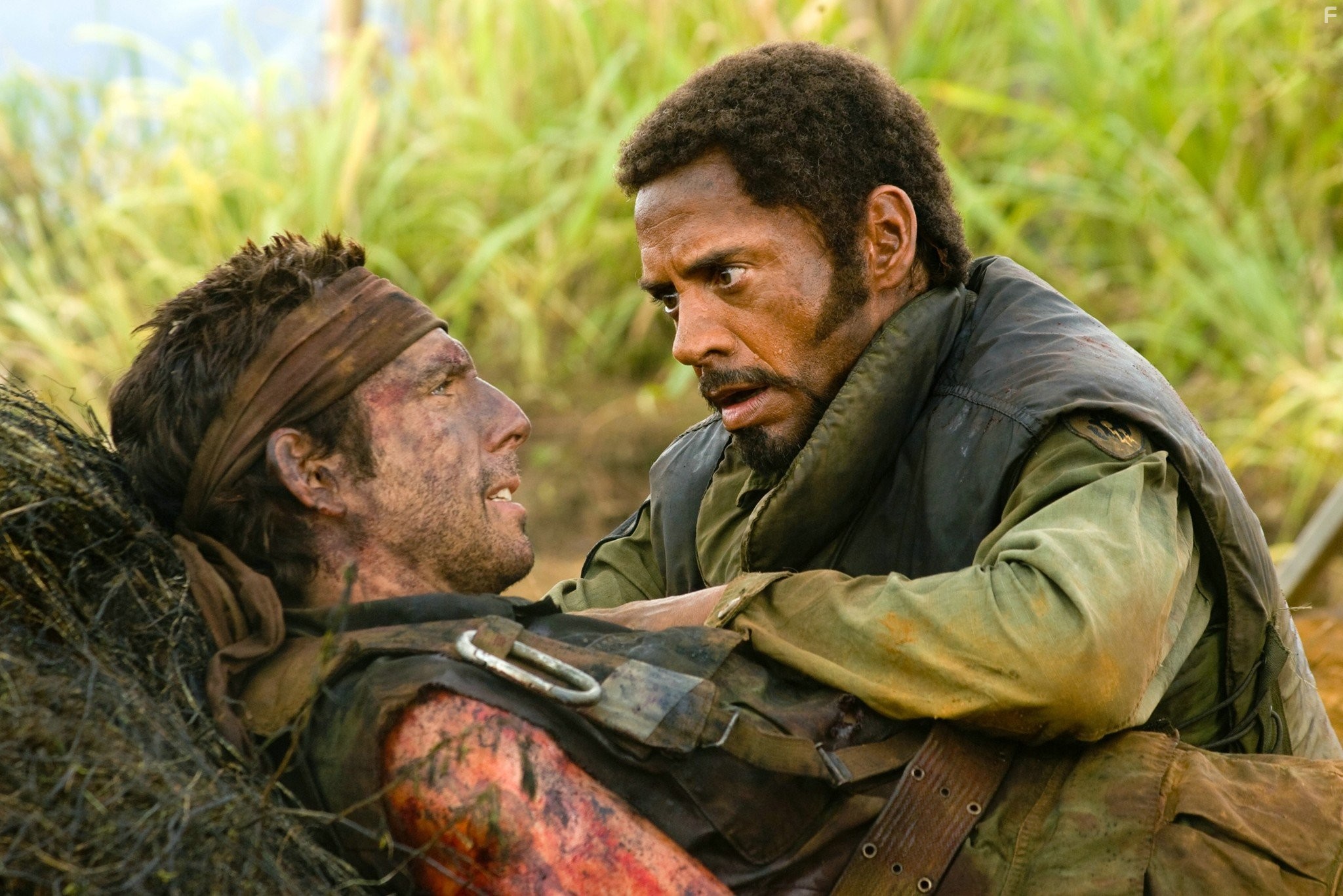 Robert Downey Jr. and Ben Stiller in Солдаты неудачи (2008)