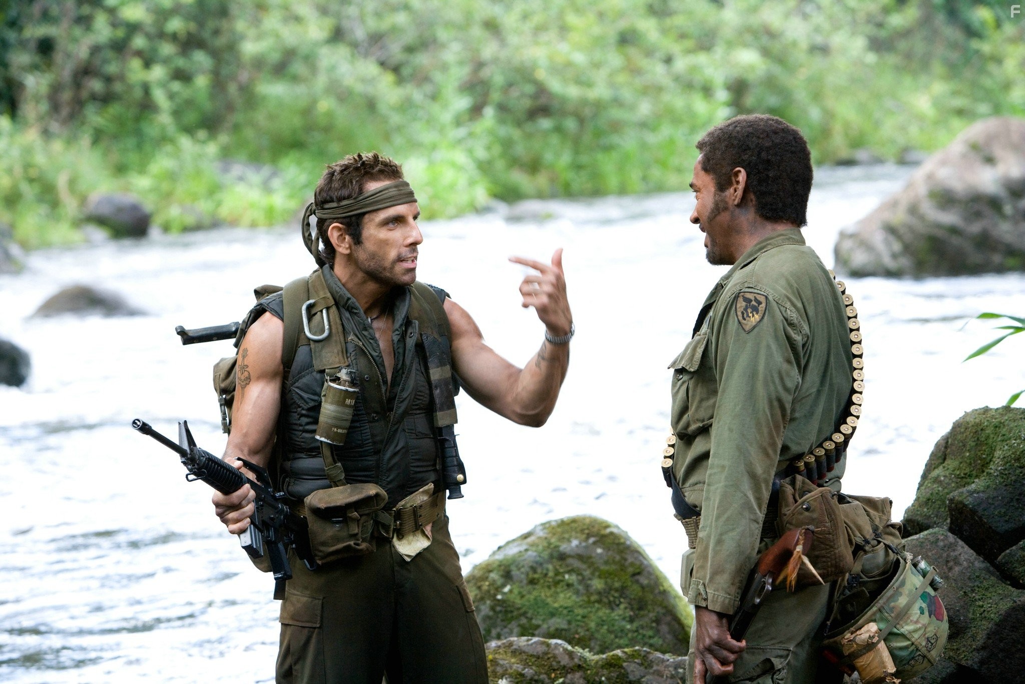 Robert Downey Jr. and Ben Stiller in Солдаты неудачи (2008)