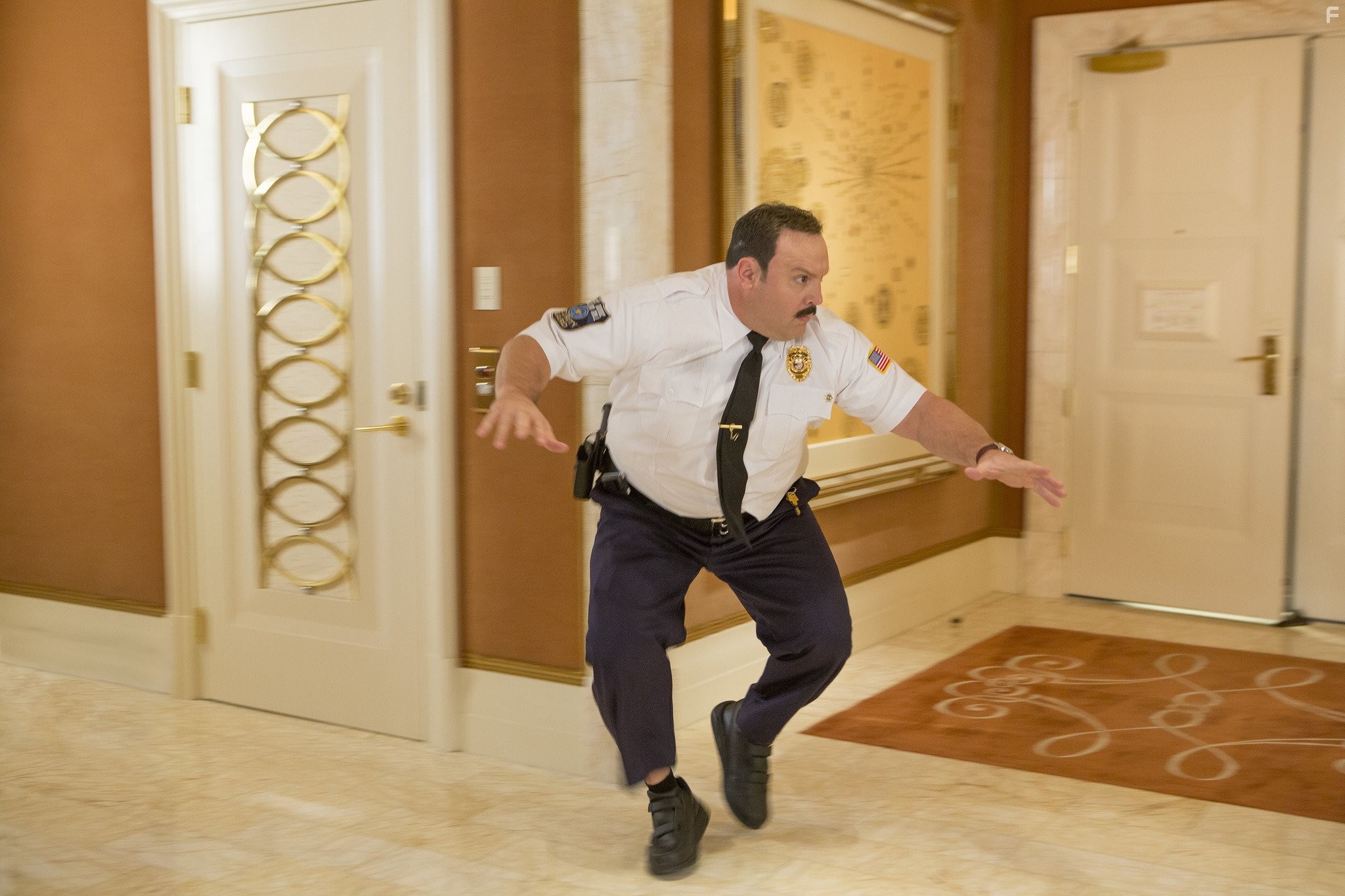 Kevin James in Толстяк против всех (2015)
