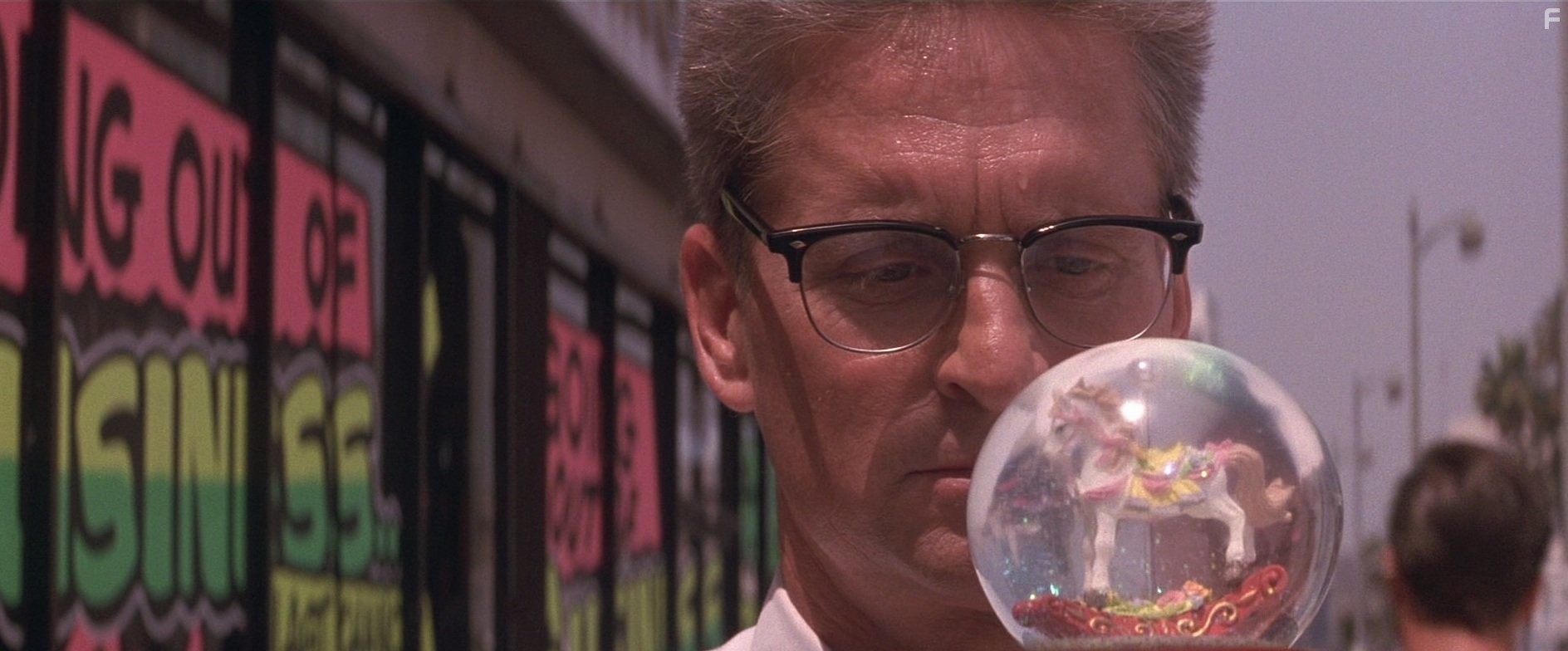 Michael Douglas in С меня хватит! (1993)