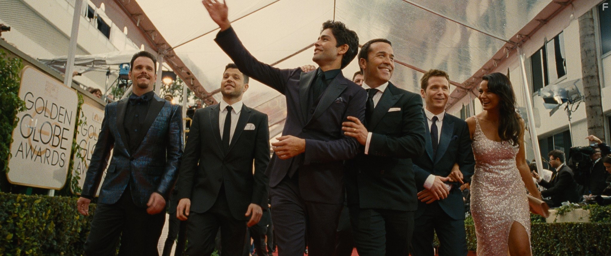 Kevin Dillon, Emmanuelle Chriqui, Adrian Grenier, Jeremy Piven, Kevin Connolly, and Jerry Ferrara in Антураж (2015)