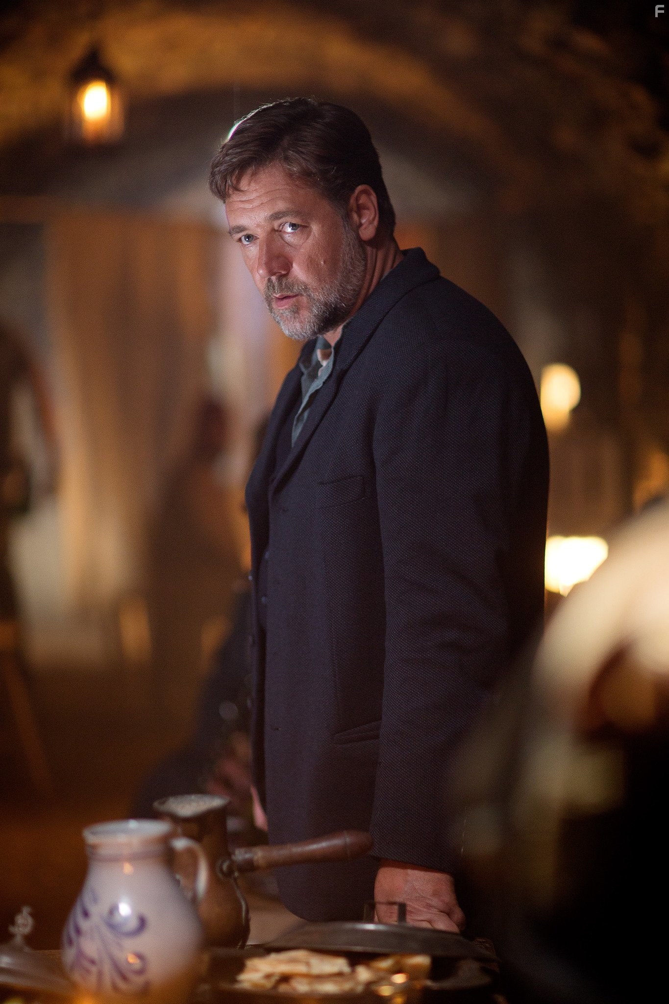 Russell Crowe in Искатель воды (2014)