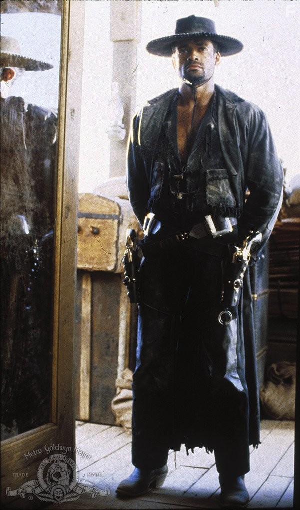 Mario Van Peebles in Отряд (1993)
