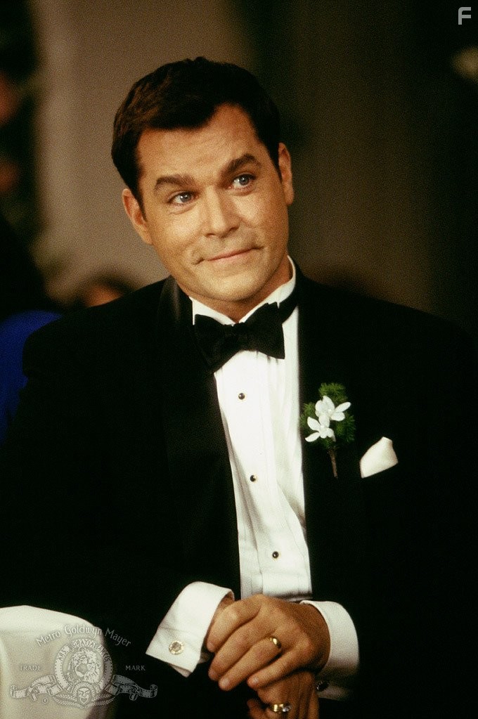 Ray Liotta in Сердцеедки (2001)