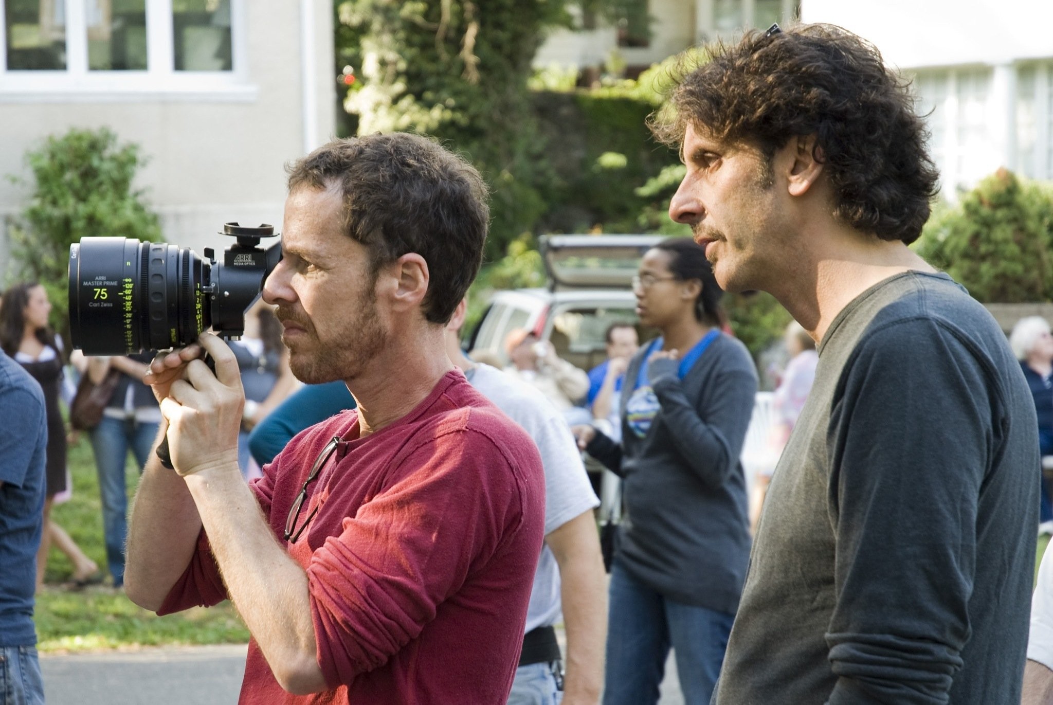 Ethan Coen and Joel Coen in После прочтения сжечь (2008)
