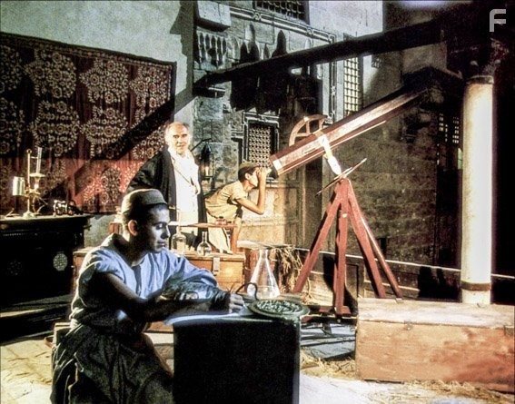 Mohsen Mohieddin and Michel Piccoli in Adieu Bonaparte (1985)