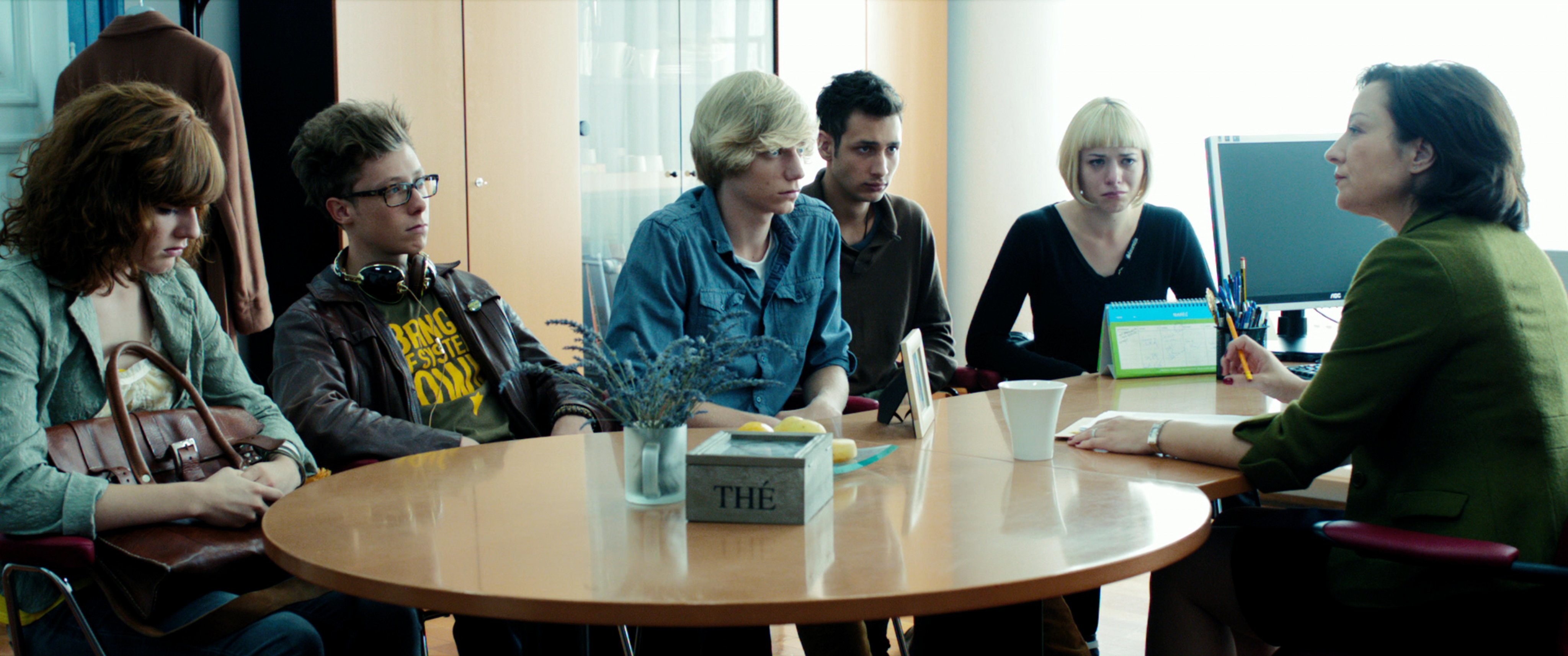 Natasa Barbara Gracner, Pia Korbar, Voranc Boh, Jan Zupancic, Spela Novak, and Jan Vrhovnik in Razredni sovraznik (2013)