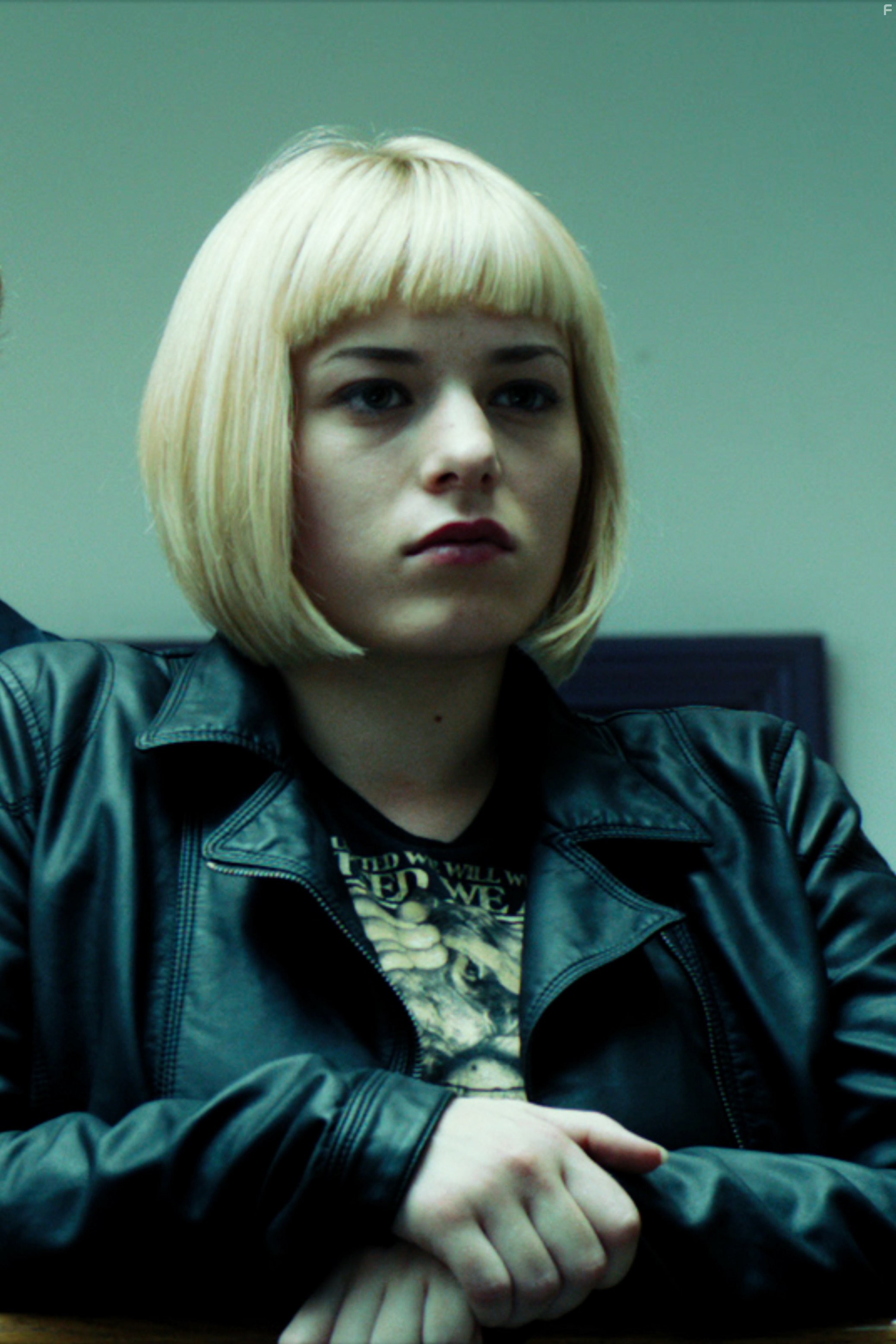 Spela Novak in Razredni sovraznik (2013)