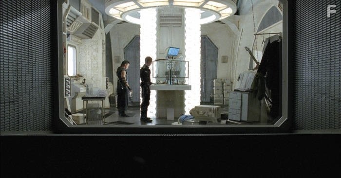 Cung Le in Пандорум (2009)