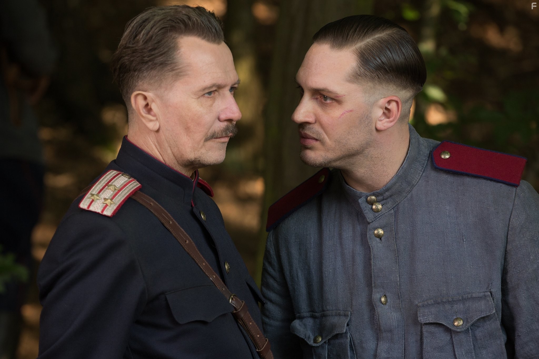 Gary Oldman and Tom Hardy in Малыш 44 (2015)