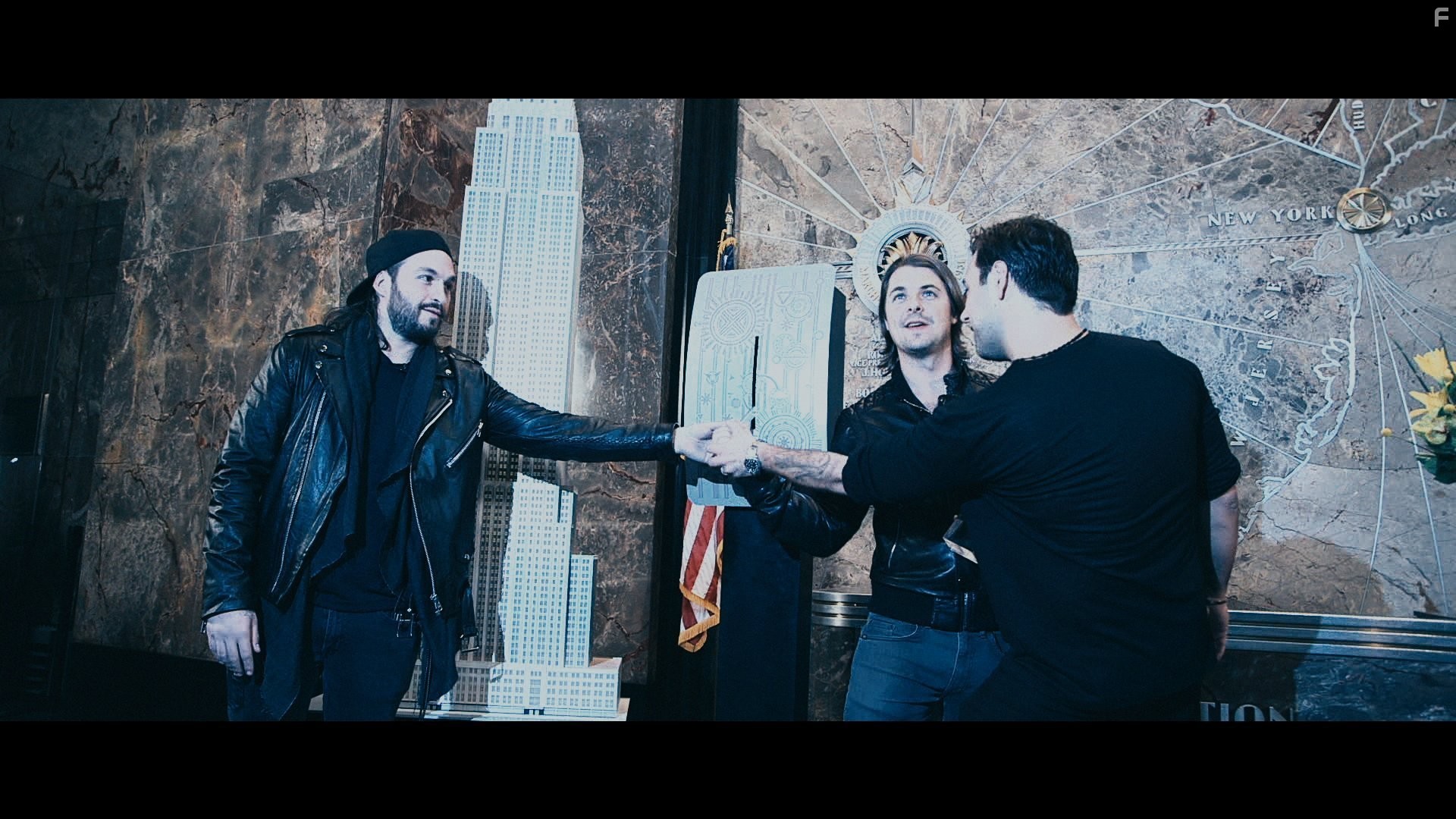 Вырвись за пределы мира (2014)