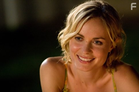 Radha Mitchell in Генри Пул уже здесь (2008)