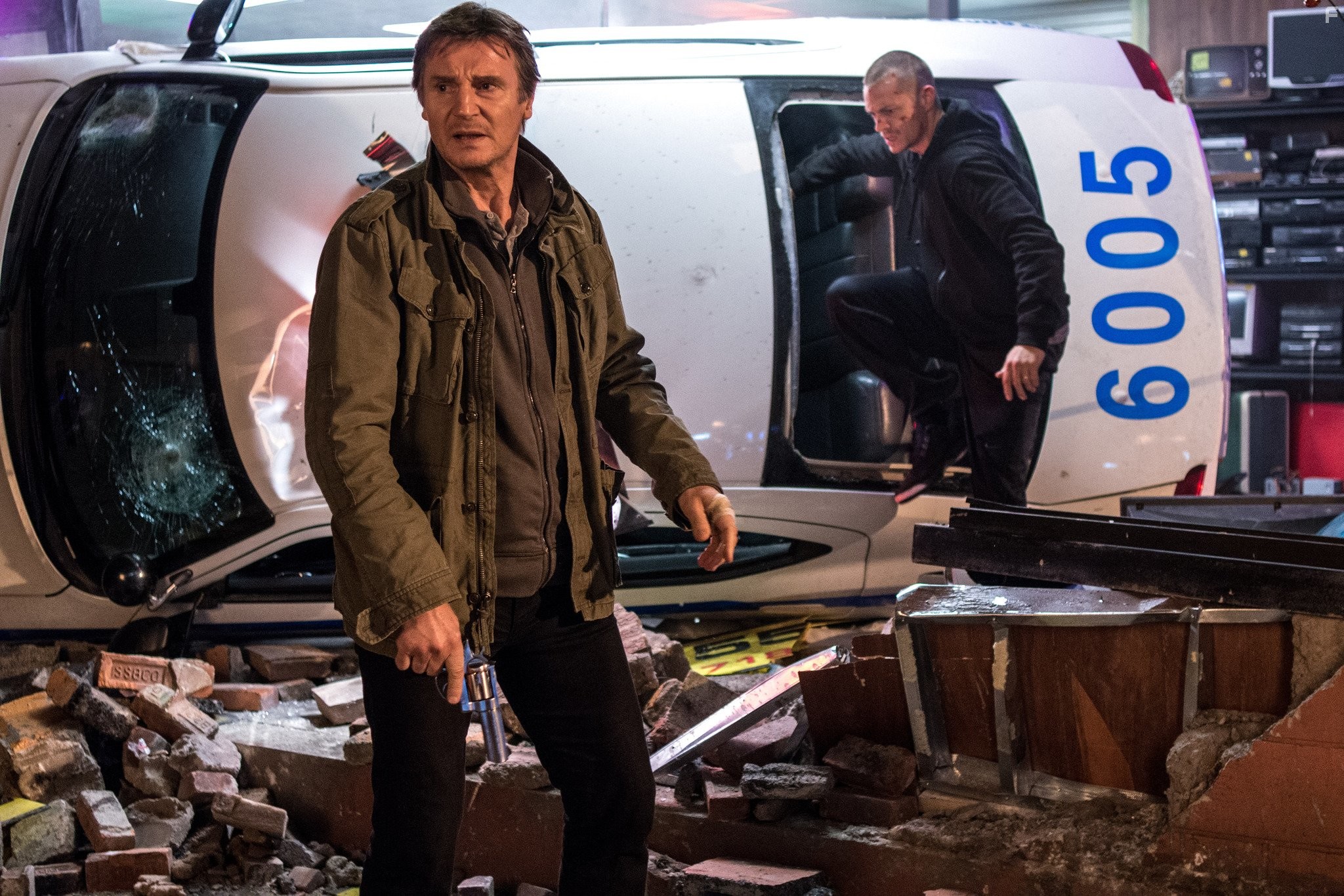 Liam Neeson in Ночной беглец (2015)