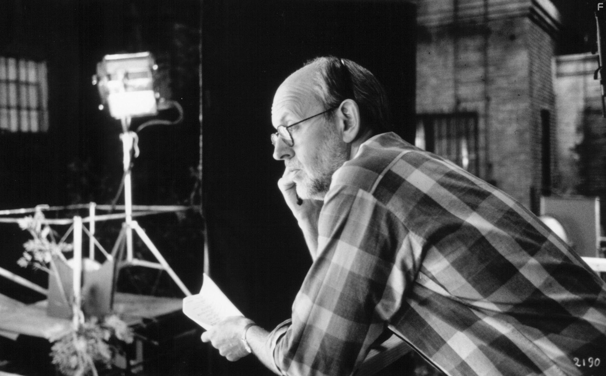 Frank Oz in Индеец в шкафу (1995)