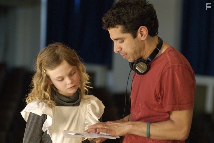 Elle Fanning and Daniel Barnz in Фиби в Стране чудес (2008)