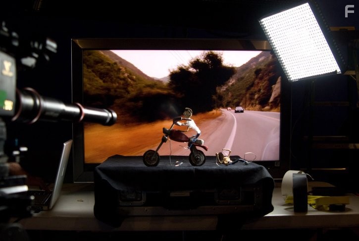 Charlyne Yi and Luciano Yi in Бумажное сердце (2009)