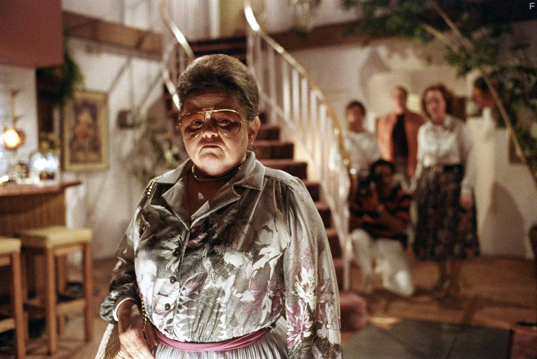JoBeth Williams, Oliver Robins, and Zelda Rubinstein in Полтергейст (1982)