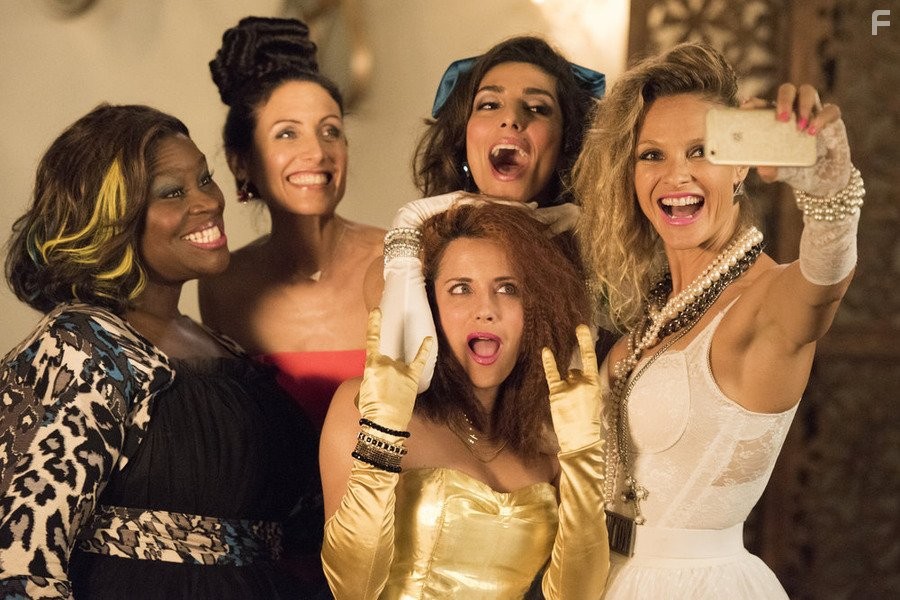 Alanna Ubach, Lisa Edelstein, Retta, Beau Garrett, and Necar Zadegan in Инструкция по разводу для женщин (2014)