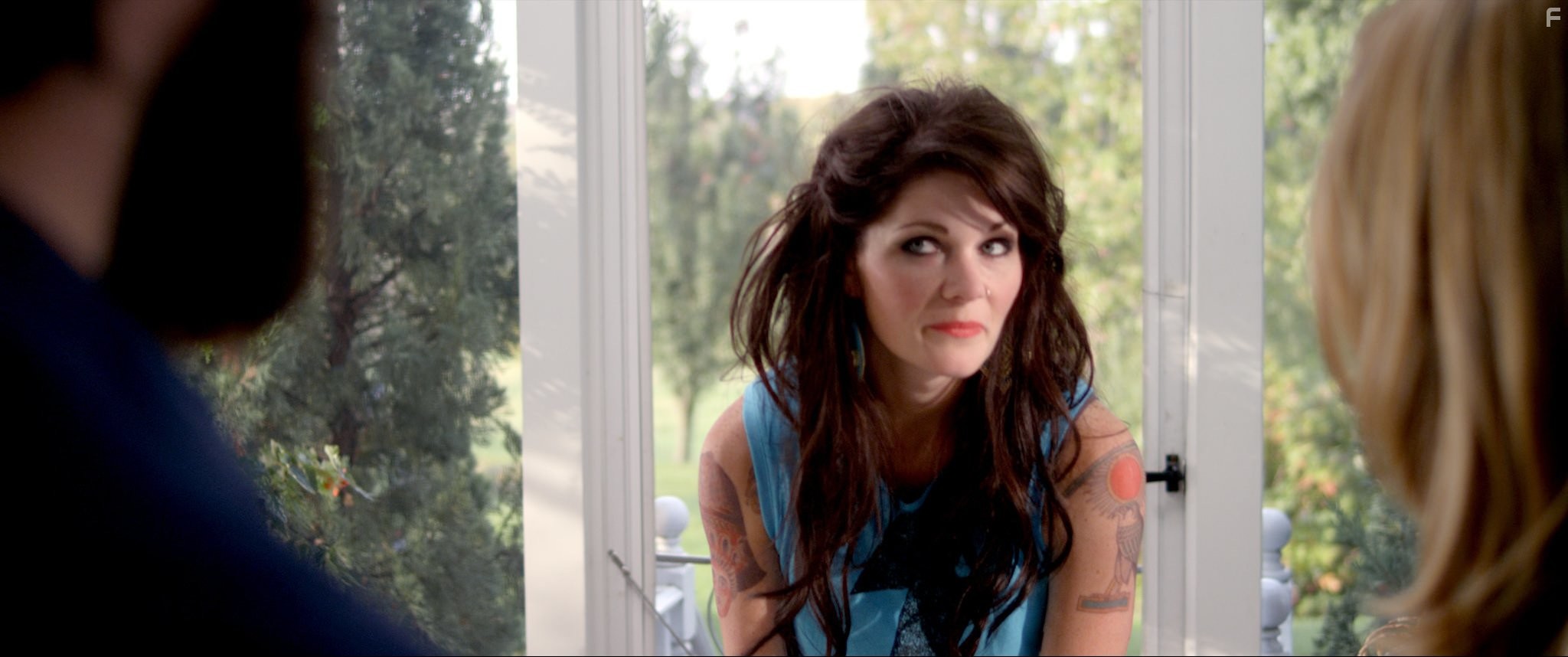 Caitlin Nicol-Thomas in Песня (2014)