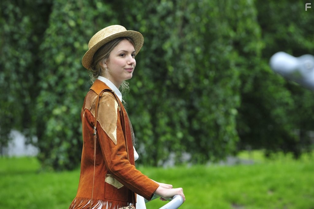 Hannah Murray in Боже, помоги девушке (2014)