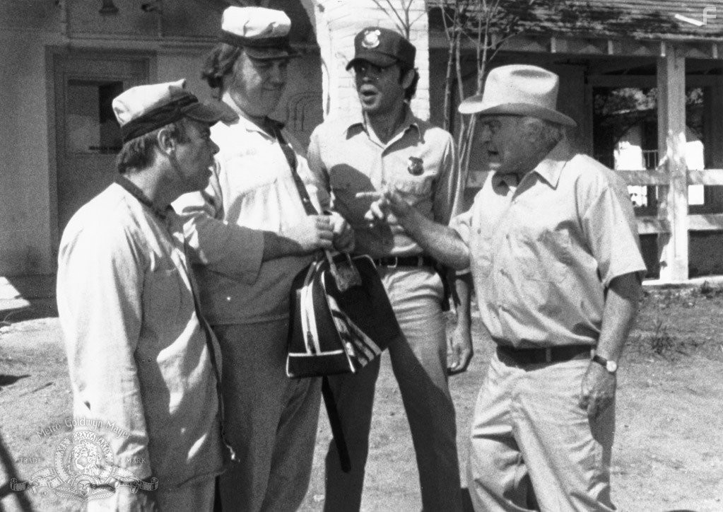 Tim Conway in They Went That-A-Way & That-A-Way (1978)